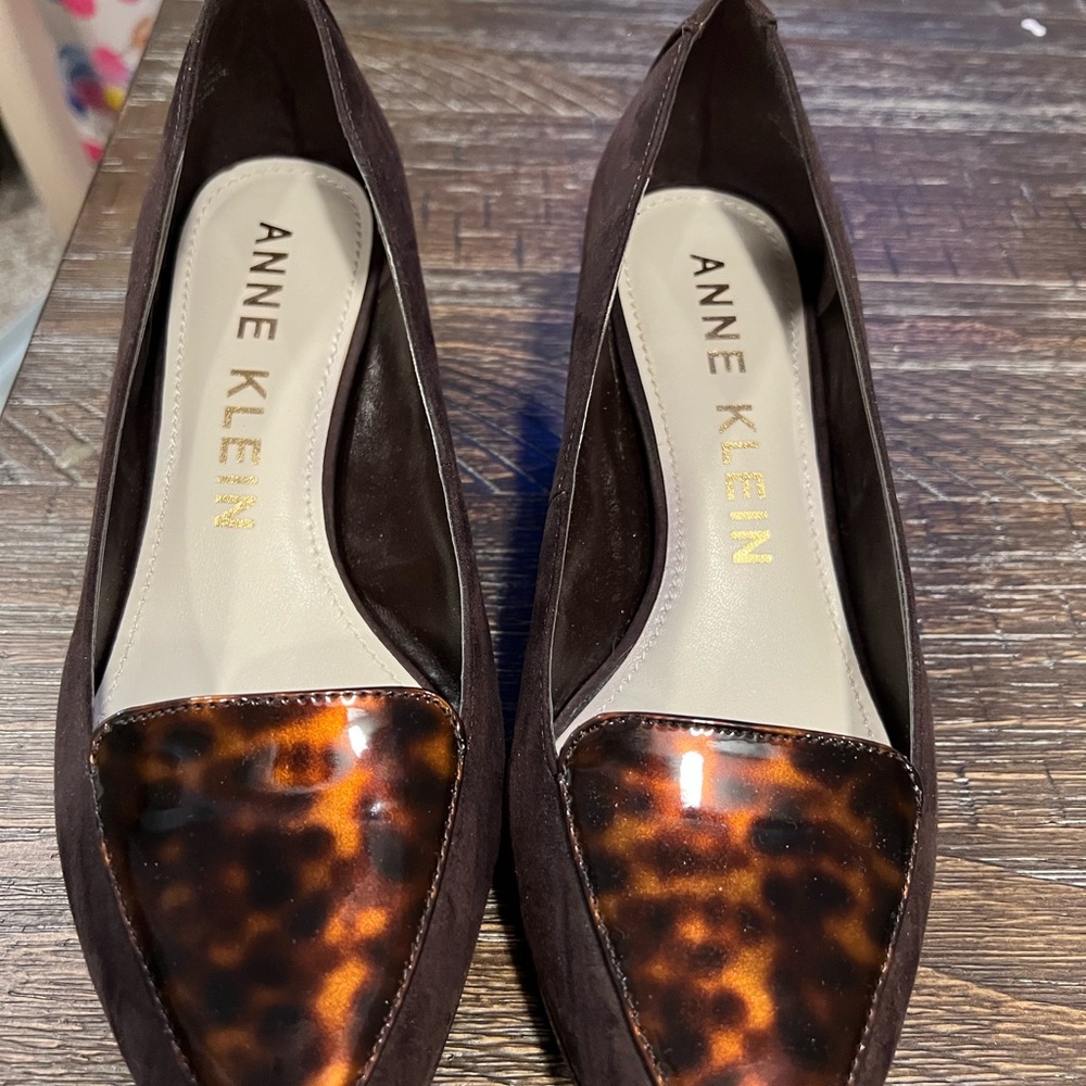 Anne Klein Tortoiseshell and Brown Loafers